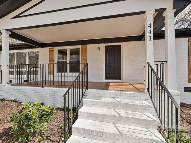 441 Holly Circle, Mount Holly, NC 28120