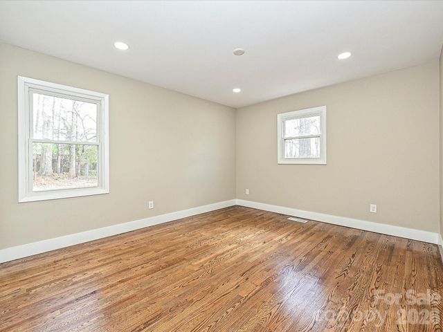 441 Holly Circle, Mount Holly, NC 28120