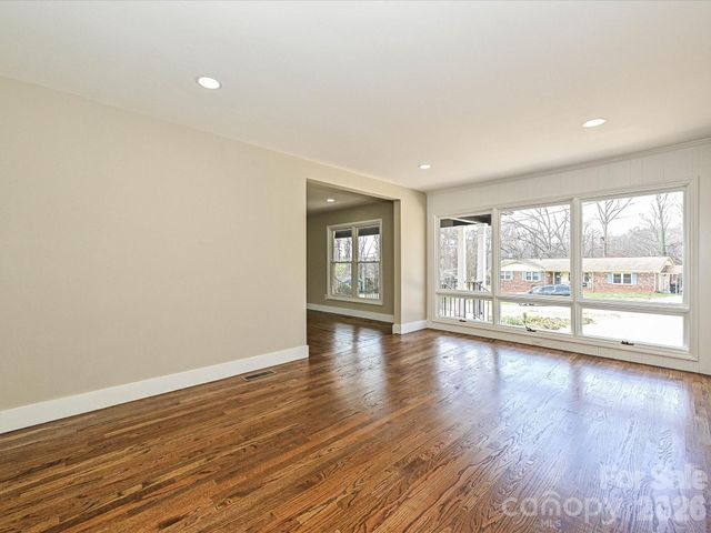 441 Holly Circle, Mount Holly, NC 28120