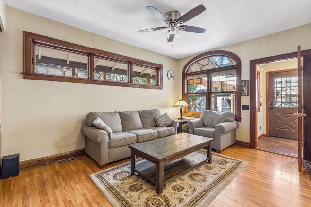 3420 46th Avenue S, Minneapolis, MN 55406