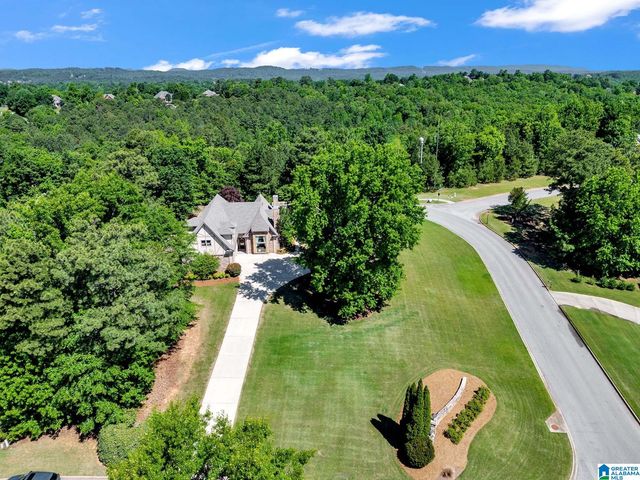 8480 LEDGE CIRCLE, Trussville, AL 35173