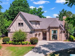8480 LEDGE CIRCLE, Trussville, AL 35173