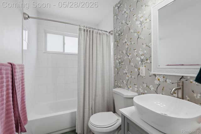 733 Camden Street, Ferndale, MI 48220