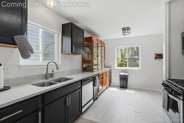 733 Camden Street, Ferndale, MI 48220