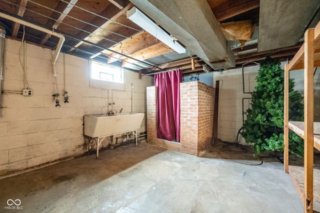 6330 Ida Street, Indianapolis, IN 46241