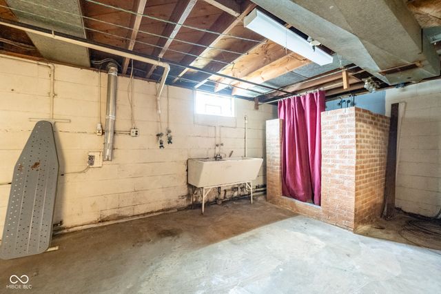 6330 Ida Street, Indianapolis, IN 46241