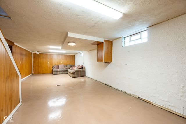 6330 Ida Street, Indianapolis, IN 46241