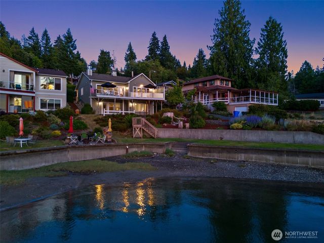 9941 Mariner Drive NW, Olympia, WA 98502