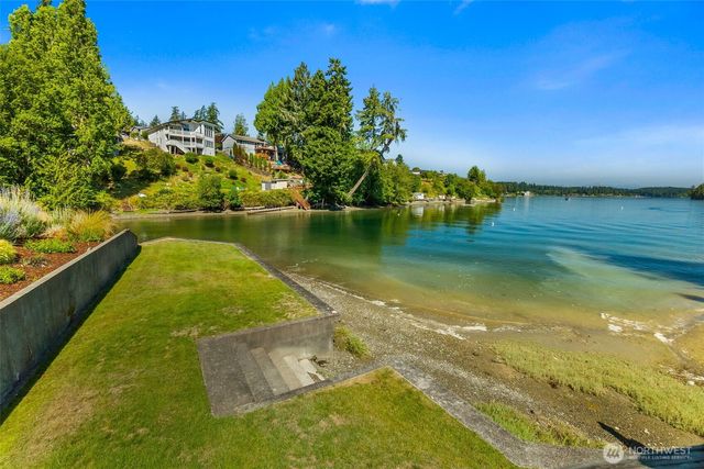 9941 Mariner Drive NW, Olympia, WA 98502