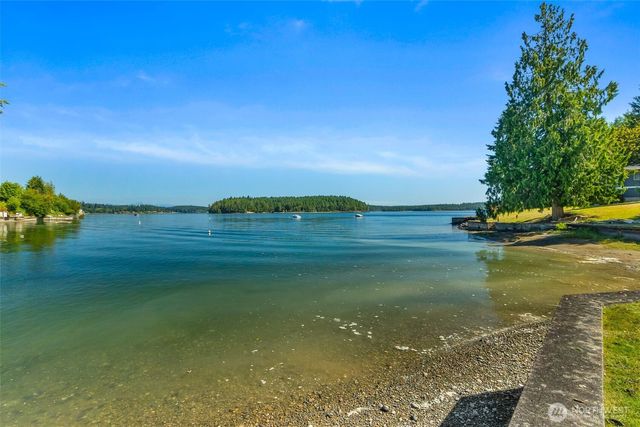 9941 Mariner Drive NW, Olympia, WA 98502