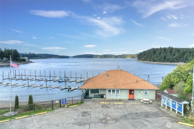9941 Mariner Drive NW, Olympia, WA 98502