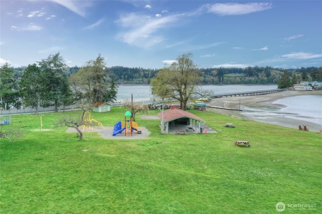 9941 Mariner Drive NW, Olympia, WA 98502