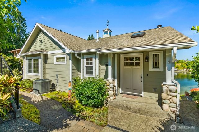 9941 Mariner Drive NW, Olympia, WA 98502