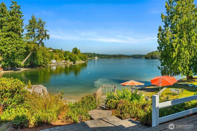 9941 Mariner Drive NW, Olympia, WA 98502