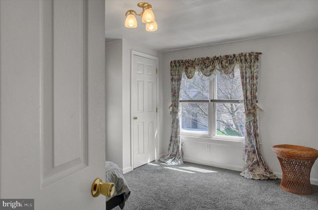 824 S S CHURCH STREET, Waynesboro, PA 17268