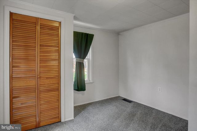 824 S S CHURCH STREET, Waynesboro, PA 17268