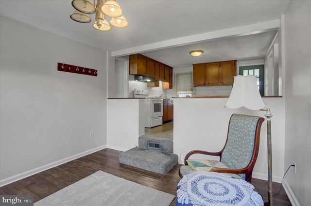 824 S S CHURCH STREET, Waynesboro, PA 17268