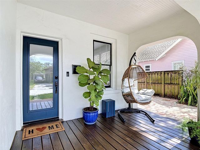 105 W ELM STREET, Tampa, FL 33604