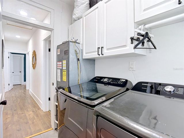 105 W ELM STREET, Tampa, FL 33604