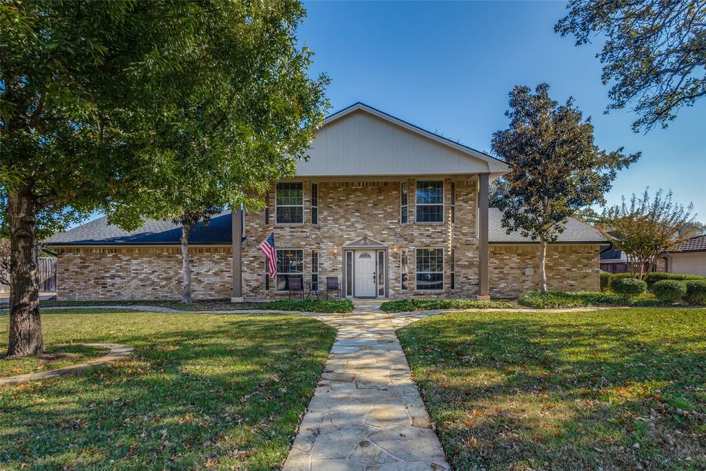 10 Biltmore Court, Trophy Club, TX 76262