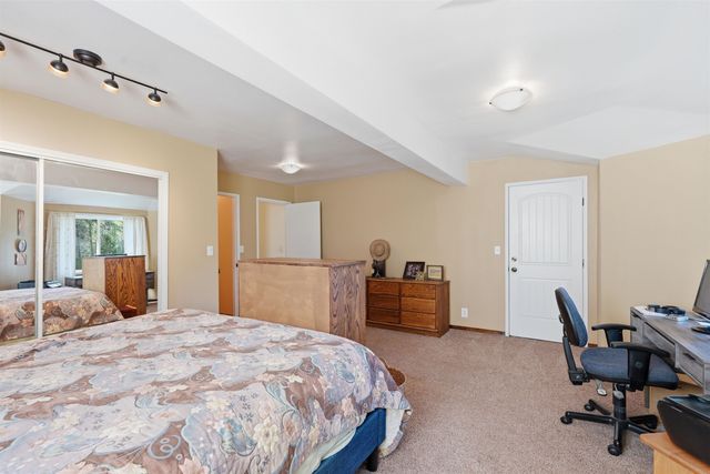 4273 Garden Spot Rd, Loon Lake, WA 99148