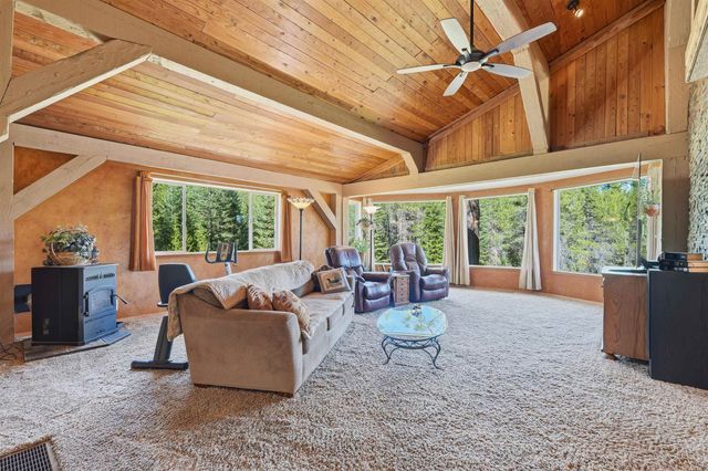 4273 Garden Spot Rd, Loon Lake, WA 99148