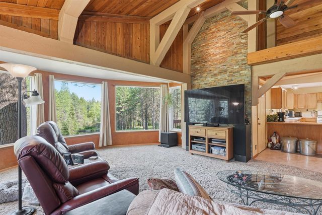 4273 Garden Spot Rd, Loon Lake, WA 99148