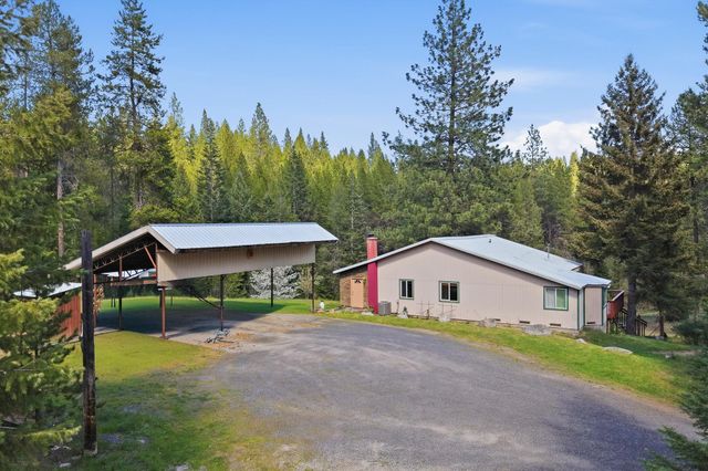 4273 Garden Spot Rd, Loon Lake, WA 99148