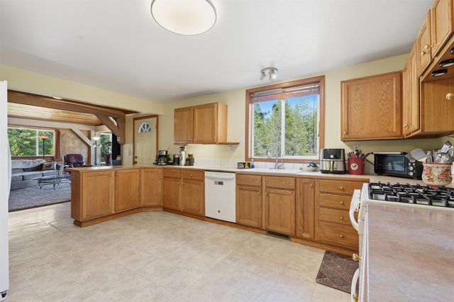 4273 Garden Spot Rd, Loon Lake, WA 99148