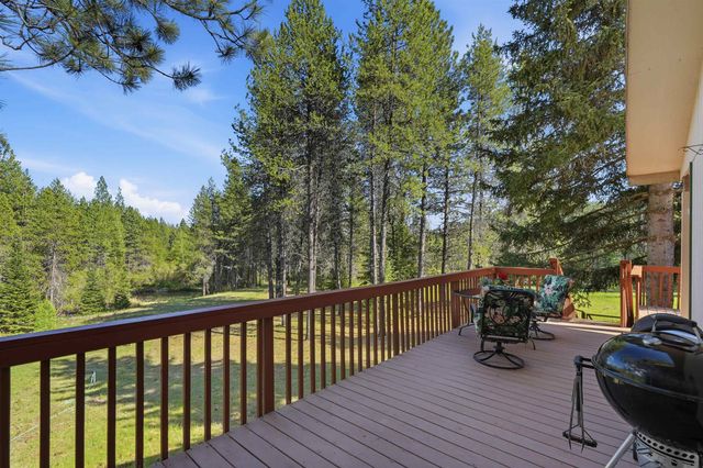 4273 Garden Spot Rd, Loon Lake, WA 99148