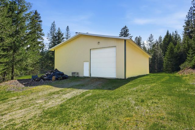 4273 Garden Spot Rd, Loon Lake, WA 99148