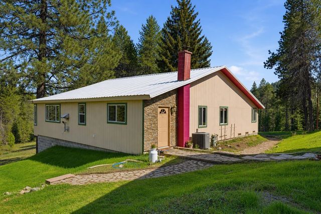 4273 Garden Spot Rd, Loon Lake, WA 99148