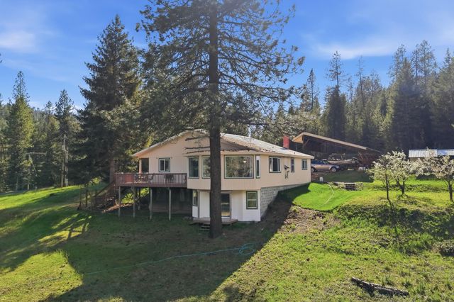 4273 Garden Spot Rd, Loon Lake, WA 99148