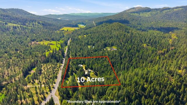 4273 Garden Spot Rd, Loon Lake, WA 99148