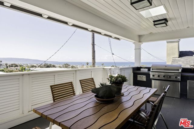 636 12th Street, Manhattan Beach, CA 90266