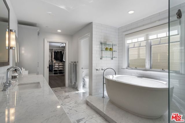 636 12th Street, Manhattan Beach, CA 90266