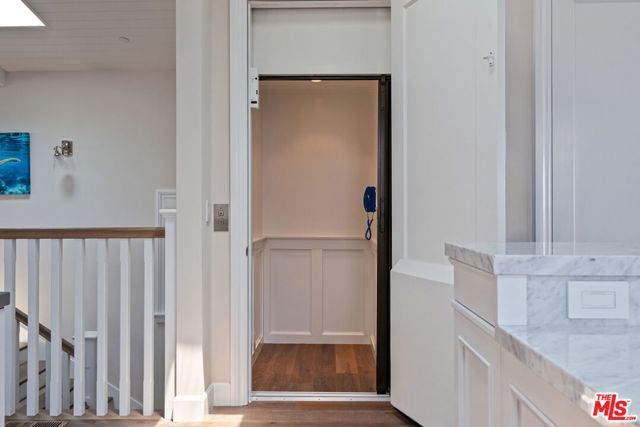 636 12th Street, Manhattan Beach, CA 90266