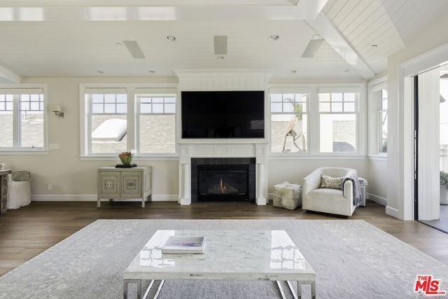636 12th Street, Manhattan Beach, CA 90266