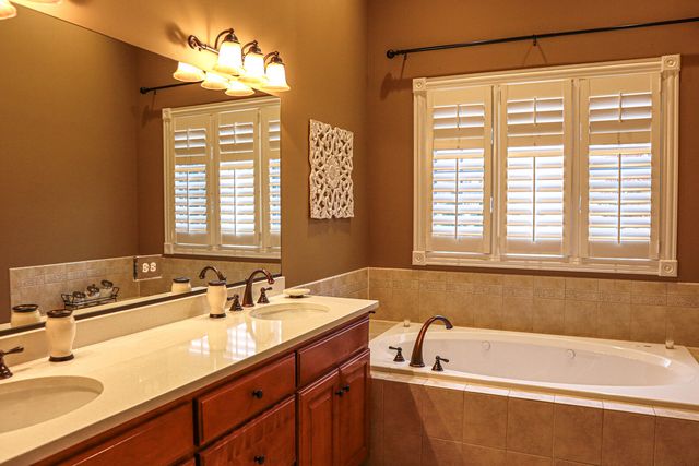 3497 Winding Meadow Lane, Geneva, IL 60134