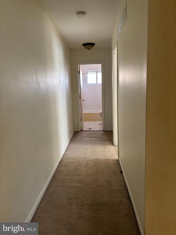 335 N GOVERNORS AVE, Dover, DE 19904