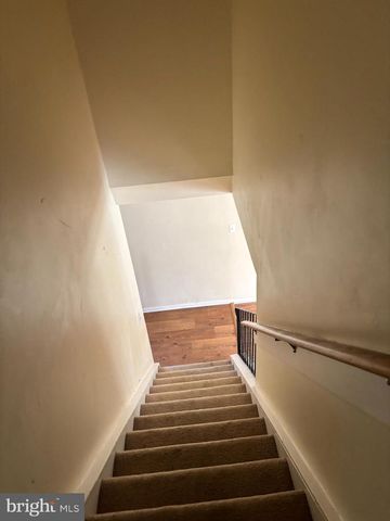 335 N GOVERNORS AVE, Dover, DE 19904