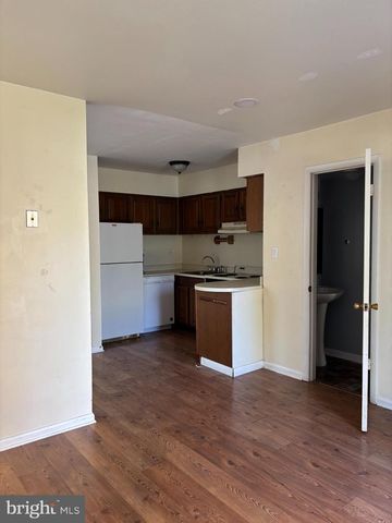 335 N GOVERNORS AVE, Dover, DE 19904