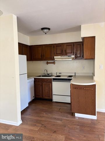 335 N GOVERNORS AVE, Dover, DE 19904