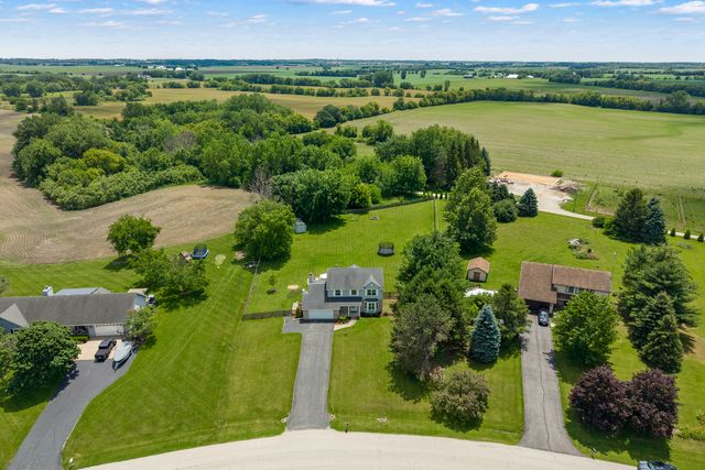 47W625 Shirewood Farm Road, Hampshire, IL 60140
