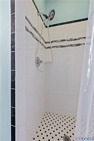 2111 Greenwood Ave, Richmond, VA 23222