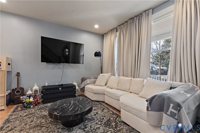 2111 Greenwood Ave, Richmond, VA 23222