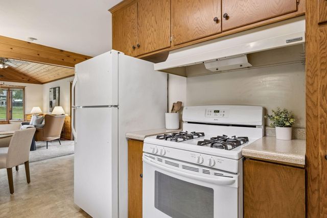 5073 Holiday Road, Minnetonka, MN 55345