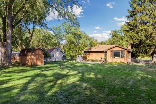 5073 Holiday Road, Minnetonka, MN 55345