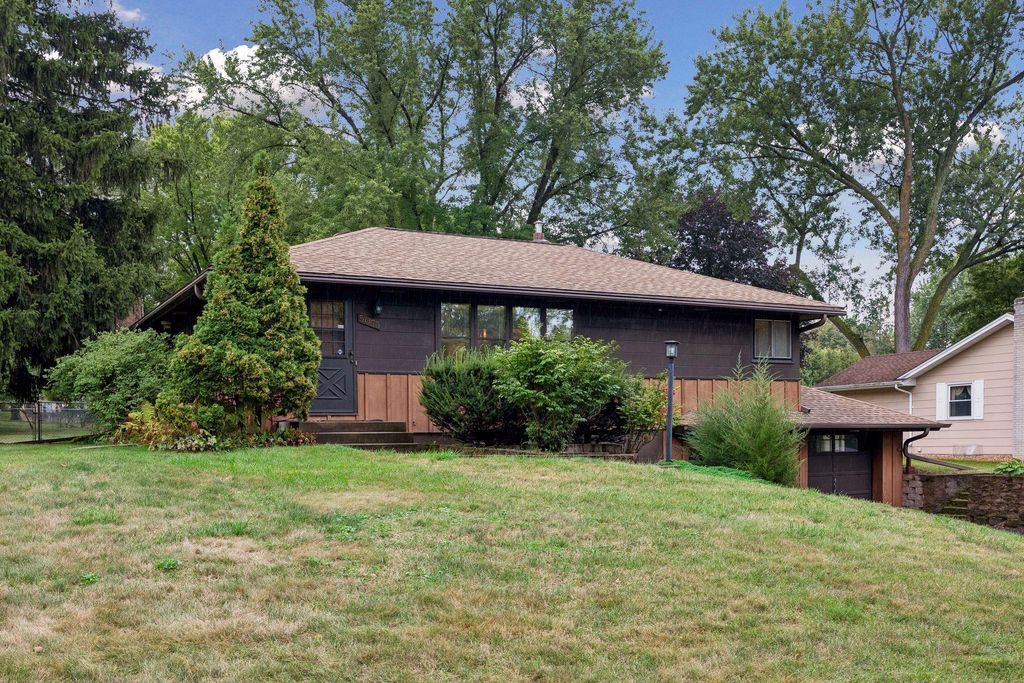 5073 Holiday Road, Minnetonka, MN 55345 — photo 2