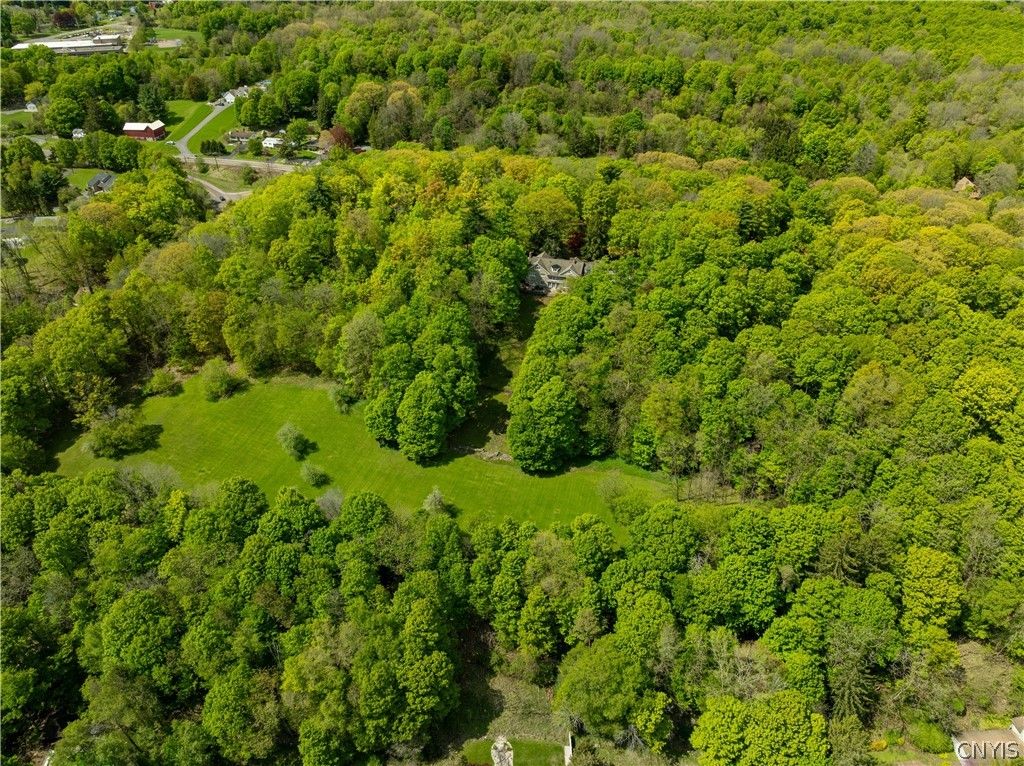 5272 Onondaga Road, Onondaga, NY 13031
